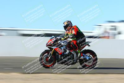 media/Jan-09-2022-SoCal Trackdays (Sun) [[2b1fec8404]]/Front Straight Speed Shots (1pm)/